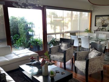 VENTA ZONA EXCLUSIVA DE SURCO, HERMOSO DEPARTAMENTO EN PRIMER PISO ELEVADO