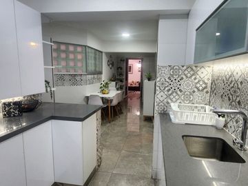 VENTA ZONA EXCLUSIVA DE SURCO, HERMOSO DEPARTAMENTO EN PRIMER PISO ELEVADO