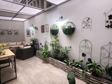 VENTA ZONA EXCLUSIVA DE SURCO, HERMOSO DEPARTAMENTO EN PRIMER PISO ELEVADO