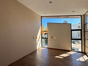 CASA EN VENTA EN ÁGUILAS ALTOZANO