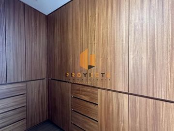 CASA EN VENTA EN ÁGUILAS ALTOZANO