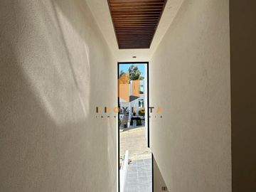 CASA EN VENTA EN ÁGUILAS ALTOZANO