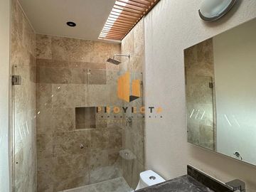 CASA EN VENTA EN ÁGUILAS ALTOZANO