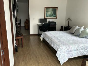 APARTAMENTO EN EL SECTOR DEL CABLE!