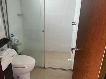 APARTAMENTO EN EL SECTOR DEL CABLE!