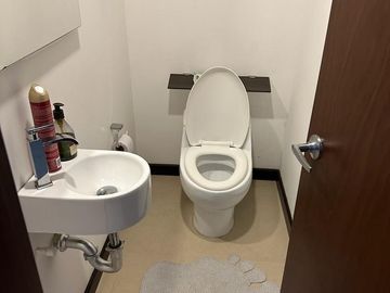 APARTAMENTO EN EL SECTOR DEL CABLE!