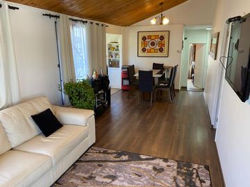 Casa en venta con piscina, comuna del Quisco