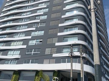 VENTA DEPARTAMENTO EN SANTA CATALINA, PISO 32, ESPECTACULAR VISTA A LA CIUDAD