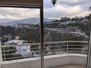 VENTA DEPARTAMENTO 3 DORMITORIOS   MIRAVALLE 4 CUMBAYA