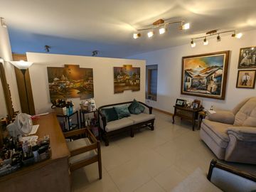VENTA DEPARTAMENTO 3 DORMITORIOS   MIRAVALLE 4 CUMBAYA