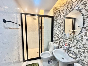 LOWEST IN THE MARKET!!! 1BR CONDOMINIUM WITH PARKING