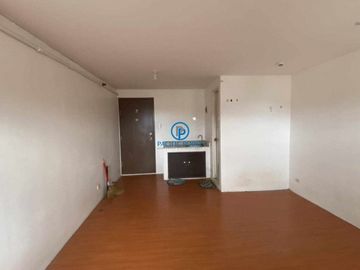 Studio Type Condominium Unit for Sale in L'Oasis Malabon City