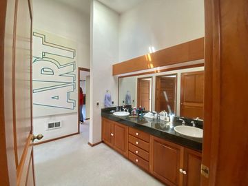 Residencia en Venta San Angel