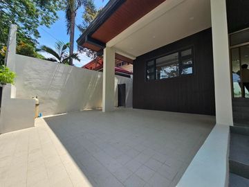 MODERN BUNGALOW HOUSE AND LOT IN AYALA ALABANG MUNTINLUPA