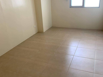 AVIDA TOWERS SOLA TOWER 1 - UNIT & PARKING