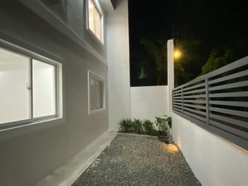 FOR SALE NEWLY BUILT BEAUTIFUL DESIGN 2 STOREY HOUSE IN CAVITE