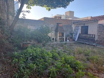 VENDO CASA 2 DORMITORIOS EN Bº RESIDENCIAL AMERICA A RECICLAR