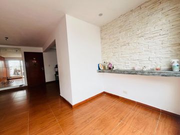 CASA CON SALIDA A PARQUE EN BRISAS DE VILLA