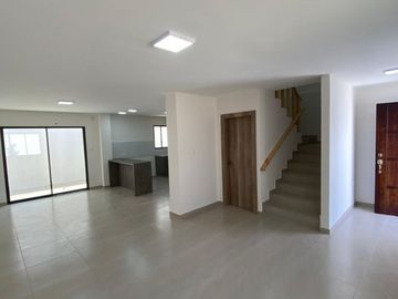 casa de venta en manta costa azul