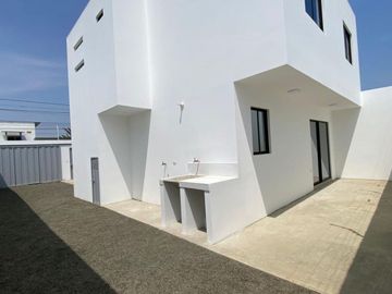 casa de venta en manta costa azul
