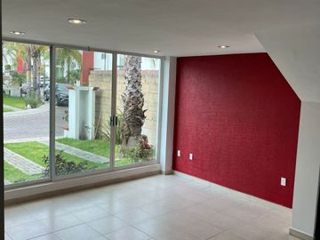 Venta de casa en Residencial Vesta, col. Rancho San José Xilotzingo, Puebla