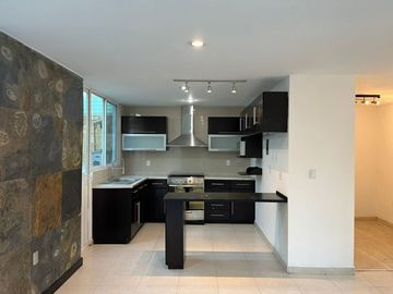 Venta de casa en Residencial Vesta, col. Rancho San José Xilotzingo, Puebla
