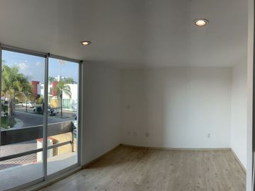 Venta de casa en Residencial Vesta, col. Rancho San José Xilotzingo, Puebla