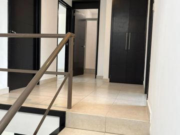 Venta de casa en Residencial Vesta, col. Rancho San José Xilotzingo, Puebla