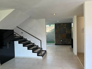 Venta de casa en Residencial Vesta, col. Rancho San José Xilotzingo, Puebla