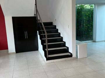 Venta de casa en Residencial Vesta, col. Rancho San José Xilotzingo, Puebla