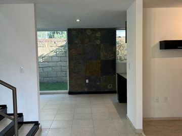 Venta de casa en Residencial Vesta, col. Rancho San José Xilotzingo, Puebla