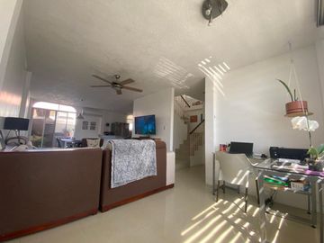 casa de venta en urbanización zona sur manta