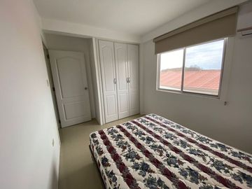 casa de venta en urbanización zona sur manta