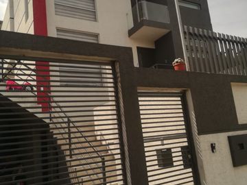 CASA EN VENTA O CAMBIO CONJUNTO VISTA REAL NORTE DE QUITO