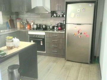 CASA EN VENTA O CAMBIO CONJUNTO VISTA REAL NORTE DE QUITO