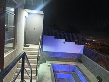 CASA EN VENTA O CAMBIO CONJUNTO VISTA REAL NORTE DE QUITO