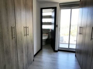CASA EN VENTA O CAMBIO CONJUNTO VISTA REAL NORTE DE QUITO