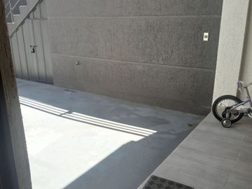 CASA EN VENTA O CAMBIO CONJUNTO VISTA REAL NORTE DE QUITO
