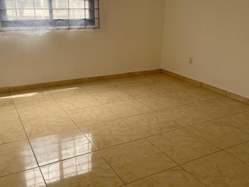 CASA EN VENTA - ESQUINA PRADOS AGUA AZUL, SOBRE AVENIDA - 4 RECÁMARAS Y FAMILY ROOM