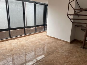 CASA EN VENTA - ESQUINA PRADOS AGUA AZUL, SOBRE AVENIDA - 4 RECÁMARAS Y FAMILY ROOM