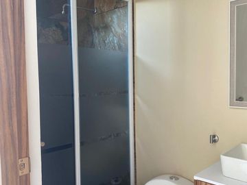 Venta de casa nueva en conjunto cerrado en San Juan Cuautlancingo.