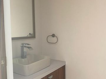 Venta de casa nueva en conjunto cerrado en San Juan Cuautlancingo.