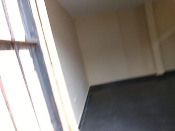 Departamento 3 dormitorios en urbanización Elio + habitacion con baño independiente