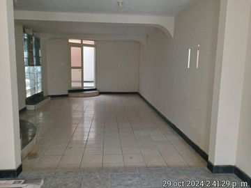 Departamento 3 dormitorios en urbanización Elio + habitacion con baño independiente