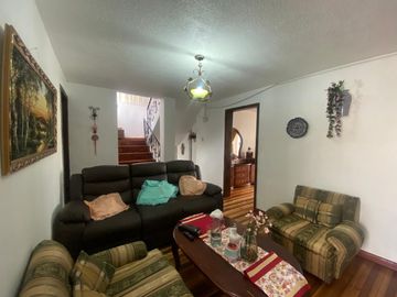 Casa Rentera de venta en Calderón
