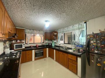 Casa Rentera de venta en Calderón