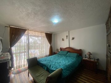 Casa Rentera de venta en Calderón
