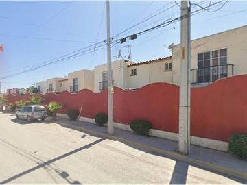 HGM (EMB) CASA EN VENTA EN EL REFUGIO DURANGO