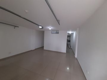 VENTA DE HERMOSA CASA EN LAS MERCEDES PALMIRA