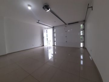 VENTA DE HERMOSA CASA EN LAS MERCEDES PALMIRA